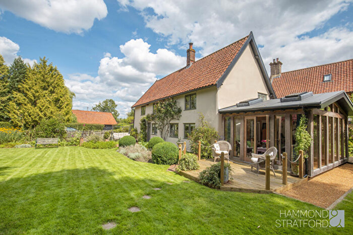 4 Bedroom Detached House For Sale In Norwich Road, Tacolneston, NR16