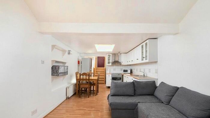 1 Bedroom Studio To Rent In Belmont Street, Camden, NW1