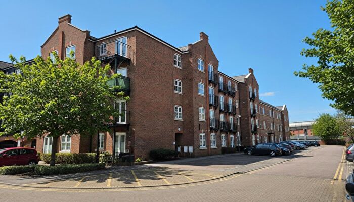 2 Bedroom Apartment For Sale In Coxhill Way, Aylesbury, HP21