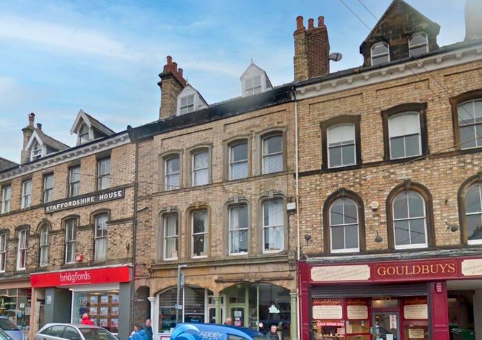 2 Bedroom Flat To Rent In Flowergate, Whitby, YO21