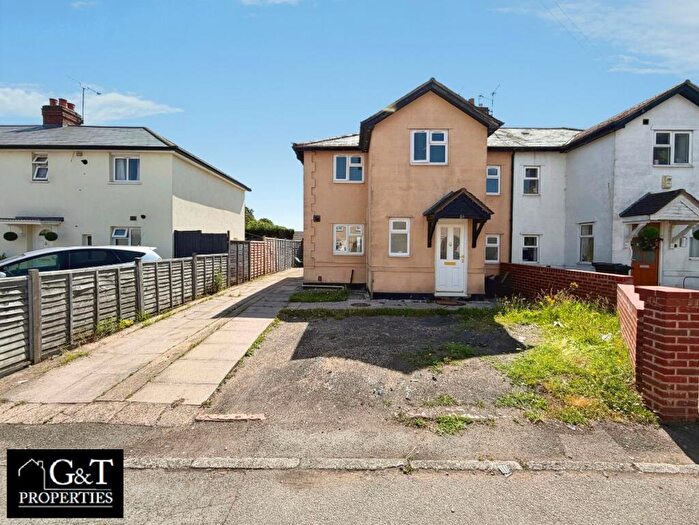 3 Bedroom Semi Detached House To Rent In Gordon Crescent, Brierley Hill, DY5