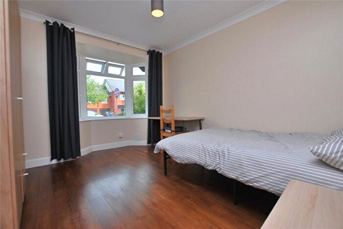 1 Bedroom House Of Multiple Occupation To Rent In Tylehost, Guildford, Surrey, GU2