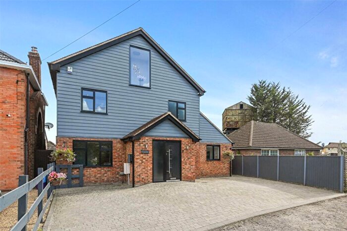 4 Bedroom Detached House For Sale In New View, Old House Lane, Roydon, Essex, CM19