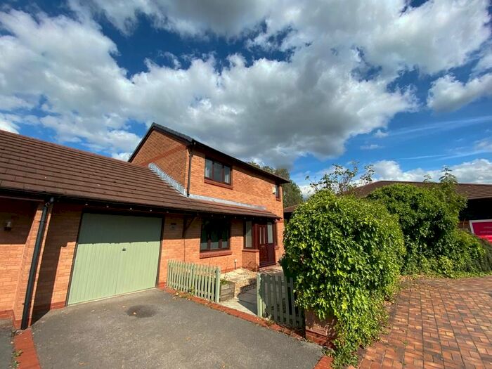 4 Bedroom Detached House To Rent In Gorse Covert Road, Birchwood, Warrington, Cheshire, WA3