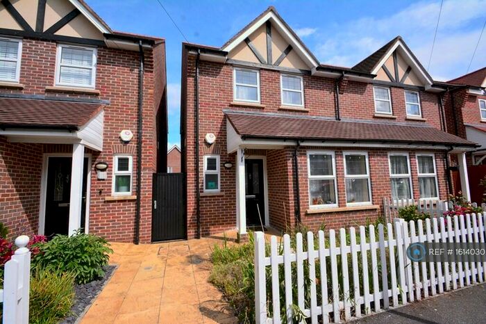3 Bedroom Semi-Detached House To Rent In Cowper Avenue, Sutton, SM1