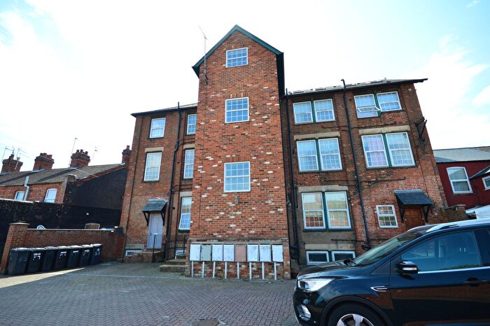 3 Bedroom Maisonette To Rent In Havelock Street, Kettering, NN16