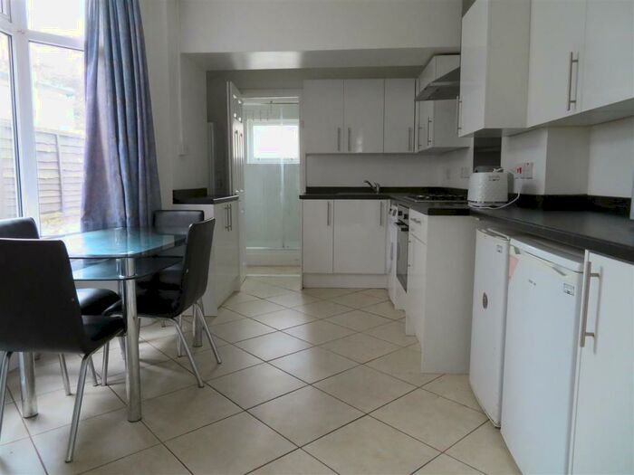 4 Bedroom House To Rent In Newcome Road, Portsmouth, PO1