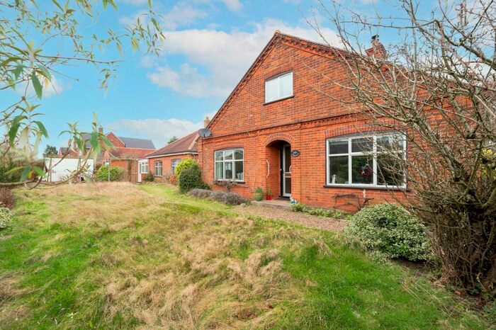 5 Bedroom Chalet For Sale In Broomhill Lane, Reepham, NR10