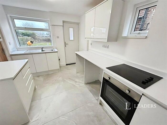 3 Bedroom Semi Detached House To Rent In Kesteven Road, Stamford, PE9