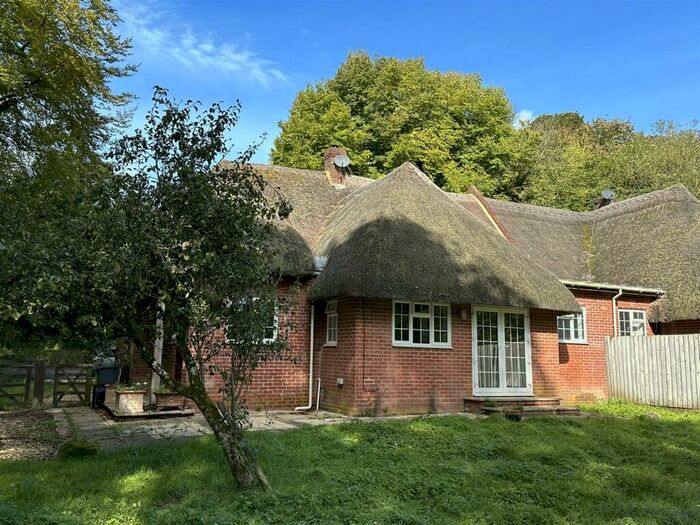 2 Bedroom Cottage To Rent In Salisbury - Ebbesbourne Wake, SP5