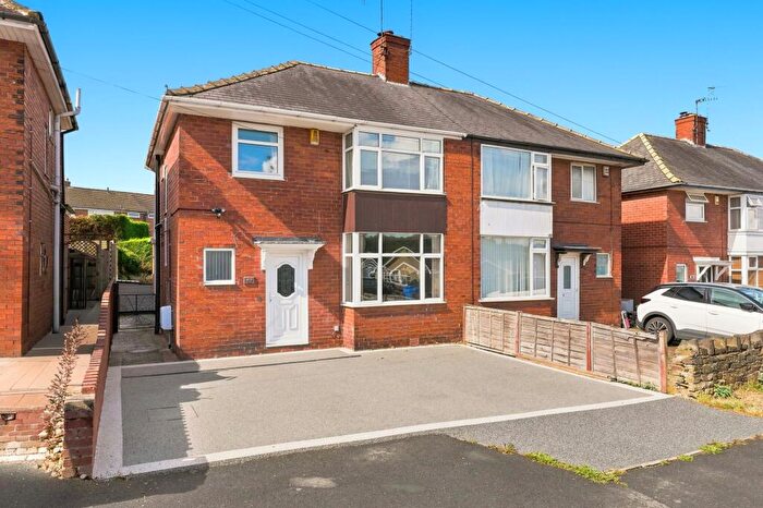 3 Bedroom Semi-Detached House For Sale In Newbold Back Lane, Chesterfield, S40