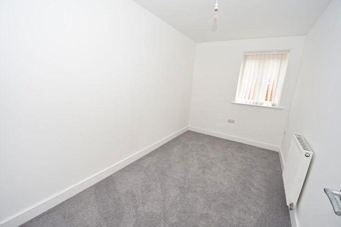 2 Bedroom Flat To Rent In Blenheim Walk, Corby, Northamptonshire, NN18