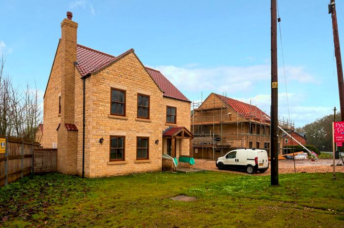 4 Bedroom Detached House For Sale In Lincoln Road, East Barkwith, Market Rasen, LN8