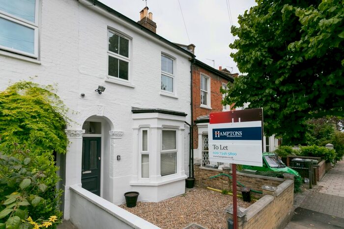 2 Bedroom Flat To Rent In Cambria Road, London, SE5