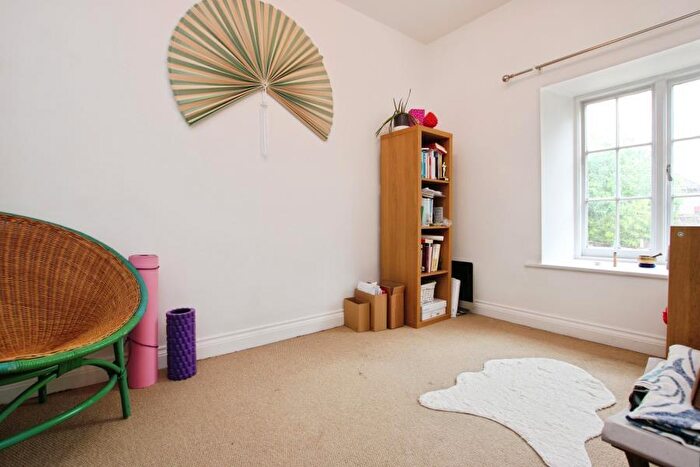 2 Bedroom End Of Terrace House To Rent In Conygre Road - Filton, BS34