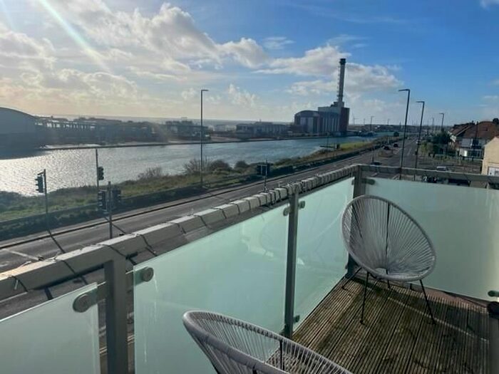 2 Bedroom Flat To Rent In Gardner Road, Portslade, Brighton, BN41