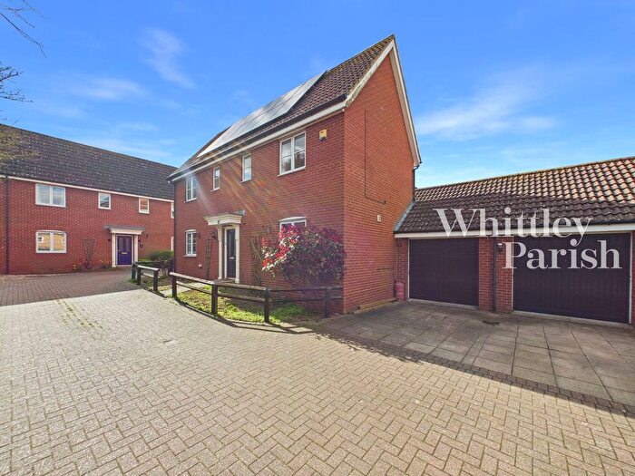 4 Bedroom Detached House For Sale In Red Robin Close, Tharston, NR15