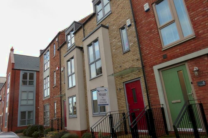 3 Bedroom Terraced House To Rent In Blanket Row, Hull, HU1