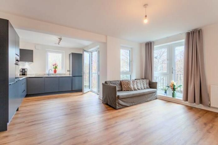 2 Bedroom Flat To Rent In Wintermill Square, Bonnington, Edinburgh, EH6