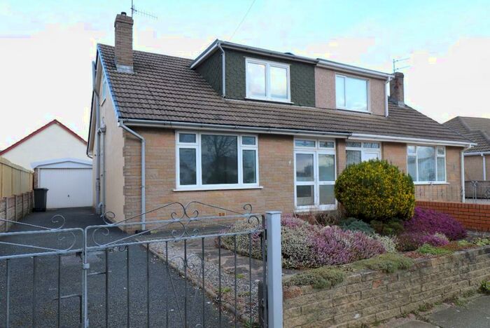 3 Bedroom Semi-Detached House To Rent In Glentworth Road West, Morecambe, LA4