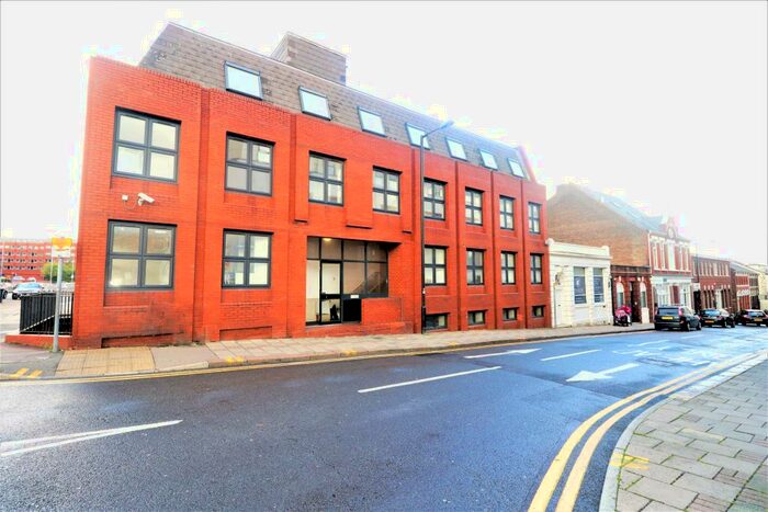 2 Bedroom Property To Rent In King Street Luton, LU1