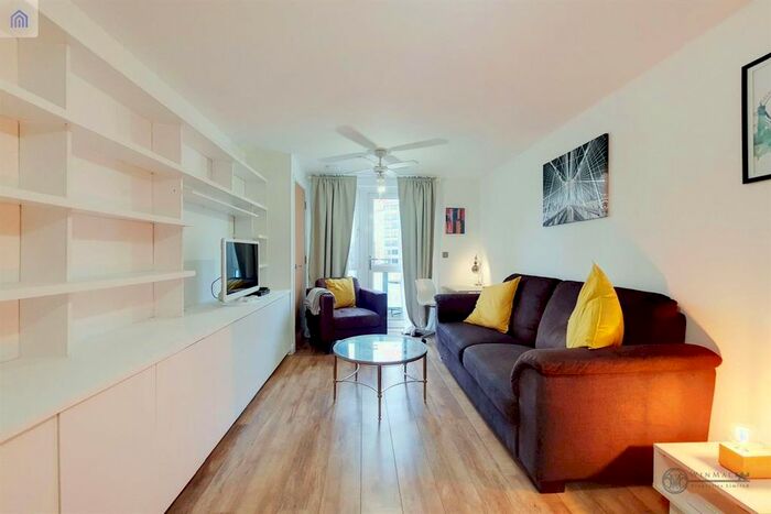 1 Bedroom Flat To Rent In Sharpley Court, A Pocock Street, London, SE1