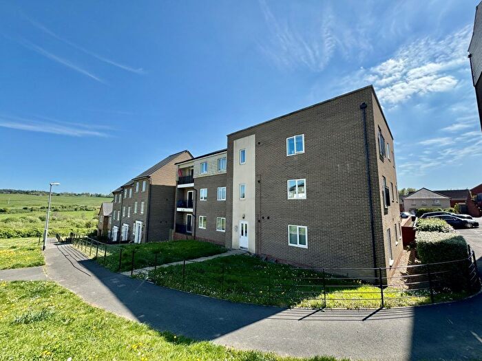 2 Bedroom Flat For Sale In Nelson Way, Yeovil, Somerset, BA21