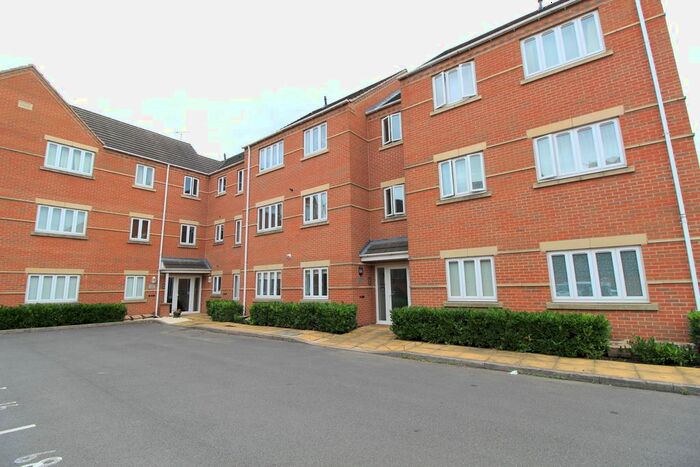 2 Bedroom Flat To Rent In Kelham Drive, Sherwood, Nottingham, NG5