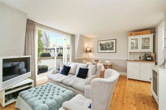 2 Bedroom Flat To Rent In Upper Addison Gardens, London, W14