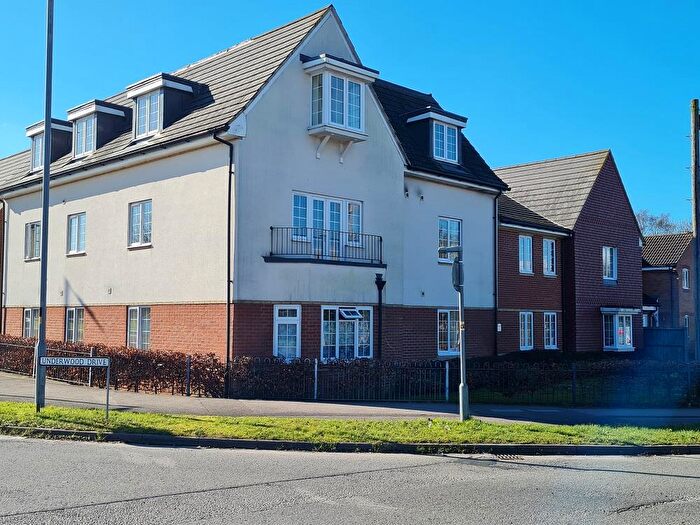2 Bedroom Flat To Rent In Boscombe Road, Amesbury, Salisbury, SP4
