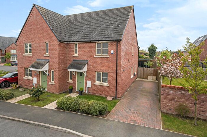 3 Bedroom Semi-Detached House For Sale In Well Field Way, Hankelow, CW3