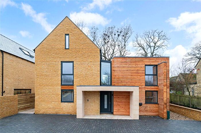 4 Bedroom Detached House For Sale In Old Burford Road, Bledington, Chipping Norton, Gloucestershire, OX7