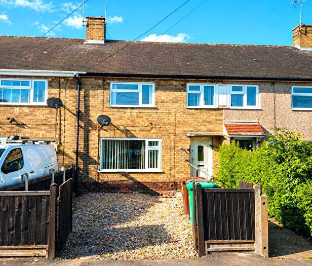 3 Bedroom Terraced House For Sale In Listowel Crescent, Nottingham, NG11