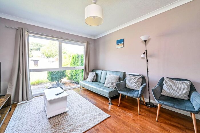 4 Bedroom Property For Sale In Ferndale, Guildford, GU3