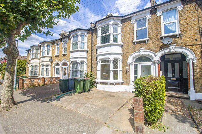 4 Bedroom Terraced House To Rent In Terrace Road, Plaistow, E13