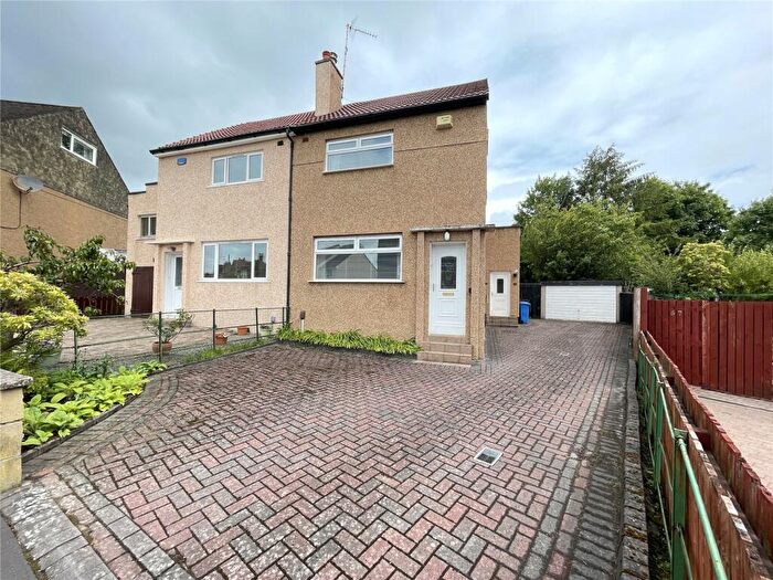 2 Bedroom Semi-Detached House For Sale In Kirk Crescent, Old Kilpatrick, G60
