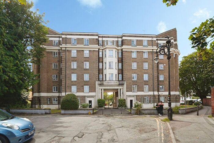 2 Bedroom Flat For Sale In Cambray Court, Cheltenham, Gloucestershire, GL50