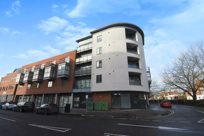1 Bedroom Flat To Rent In Broomfield Road, Chelmsford, CM1