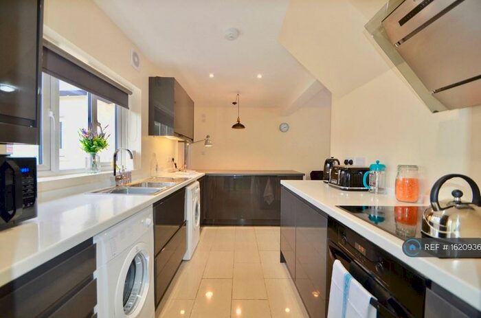 6 Bedroom Terraced House To Rent In Beatty Avenue, Brighton, BN1