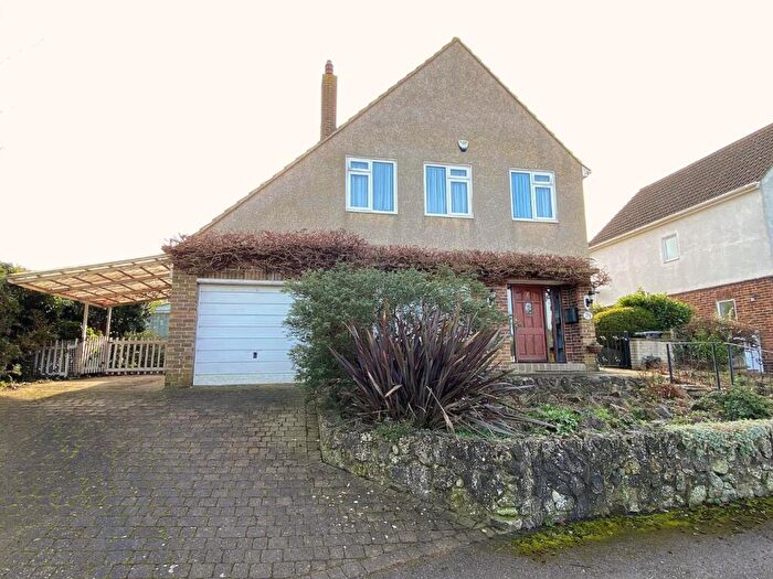 3 Bedroom Detached House For Sale In Racefield Close, Shorne, Gravesend, DA12
