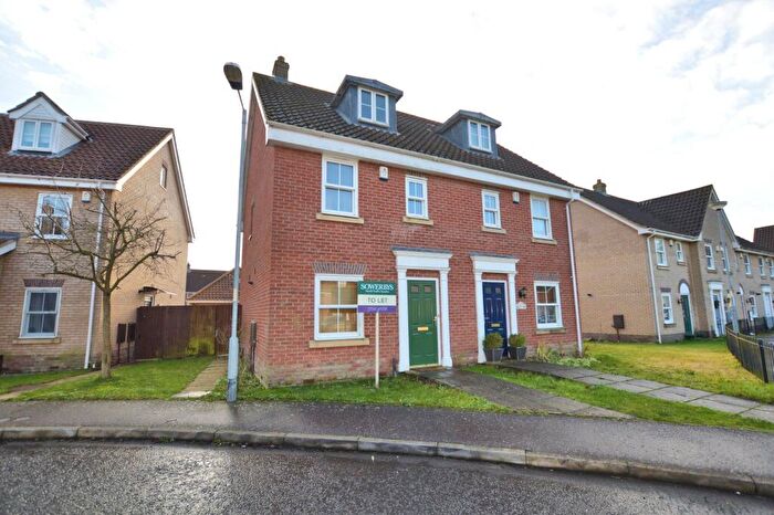 3 Bedroom Semi Detached House To Rent In Field Maple Road, Watton, IP25