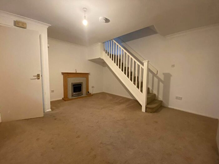 2 Bedroom Cluster House To Rent In Waterside, Edlesborough, LU6