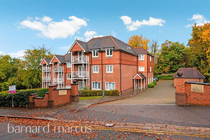 2 Bedroom Flat For Sale In West Hill, South Croydon, CR2