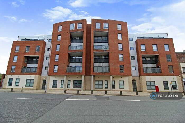 2 Bedroom Flat To Rent In Moss Street, Liverpool, L6