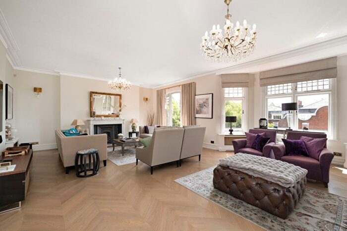 4 Bedroom Flat For Sale In Draycott Avenue, Chelsea, London, SW3
