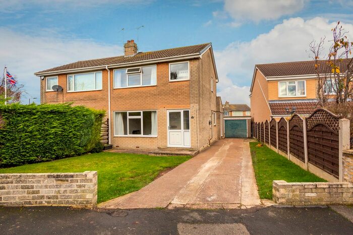 3 Bedroom Semi-Detached House To Rent In Windmill Drive, Wadworth, Doncaster DN11