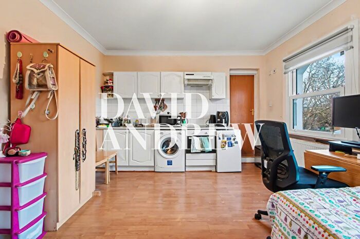 1 Bedroom Flat To Rent In Sussex Way, London, N19