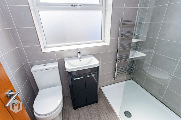 2 Bedroom Bungalow For Sale In Westbury Close, Bury, Greater Manchester, BL8