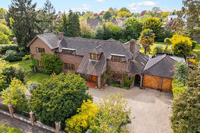 5 Bedroom Detached House For Sale In Kingswood Rise, Englefield Green, TW20