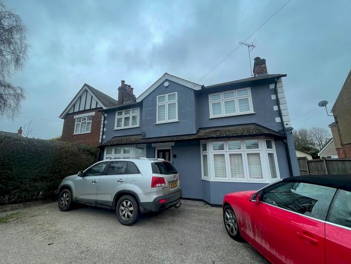 4 Bedroom Property To Rent In Ipswich Road, Colchester, CO4